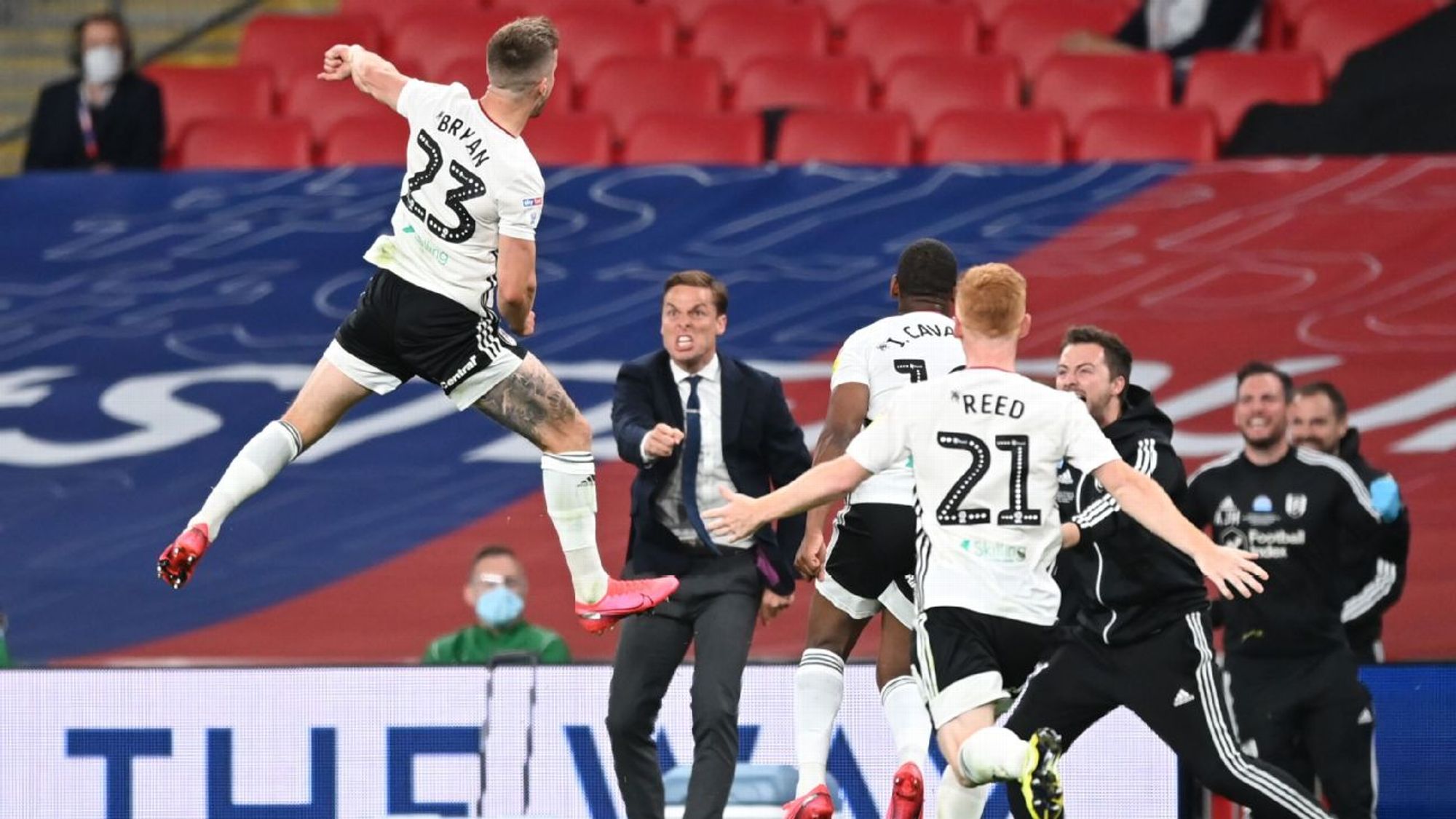 角逐中笑到 角逐中笑到