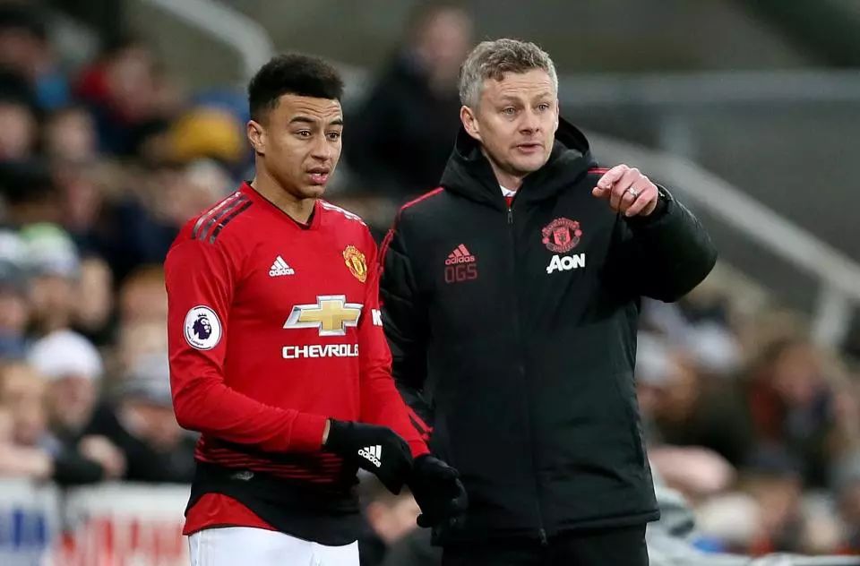 隊已經對門 隊已經對門